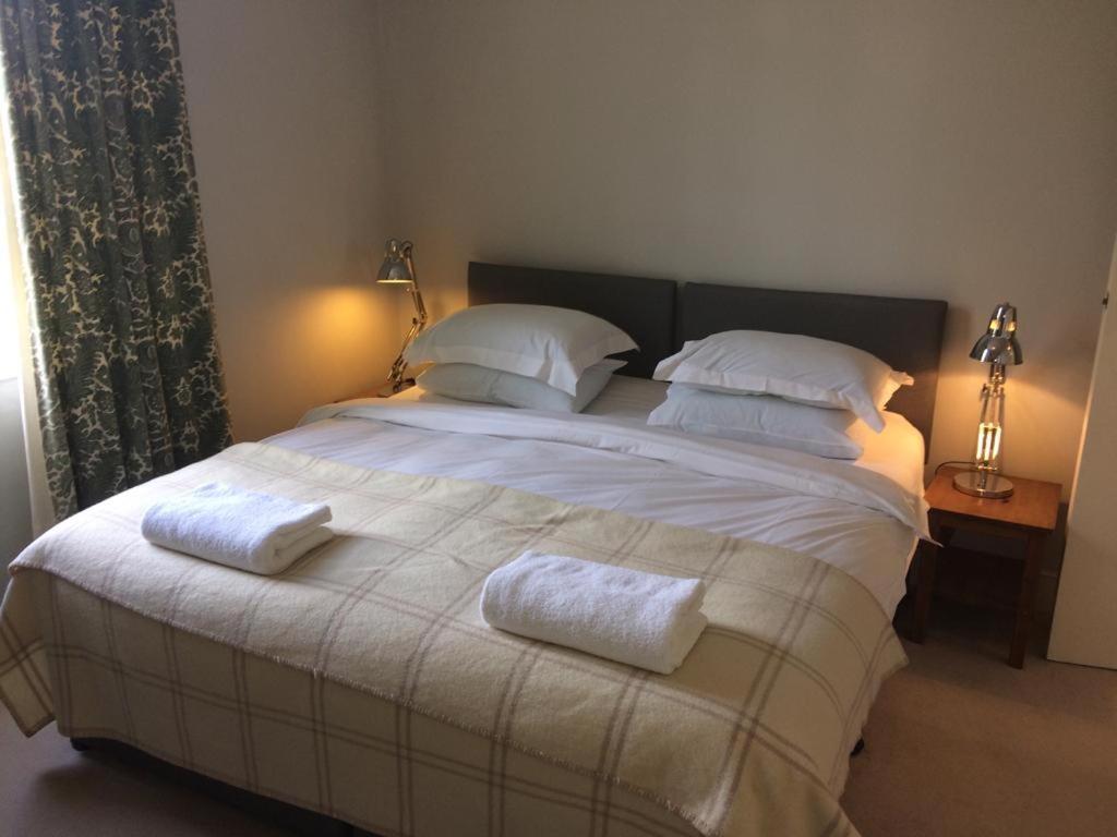 Notting Hill Charm -Sleeps 5 - Urban Retreat Apartment London Bagian luar foto