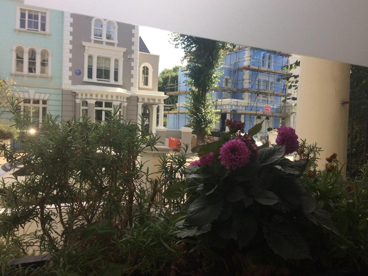 Notting Hill Charm -Sleeps 5 - Urban Retreat Apartment London Bagian luar foto