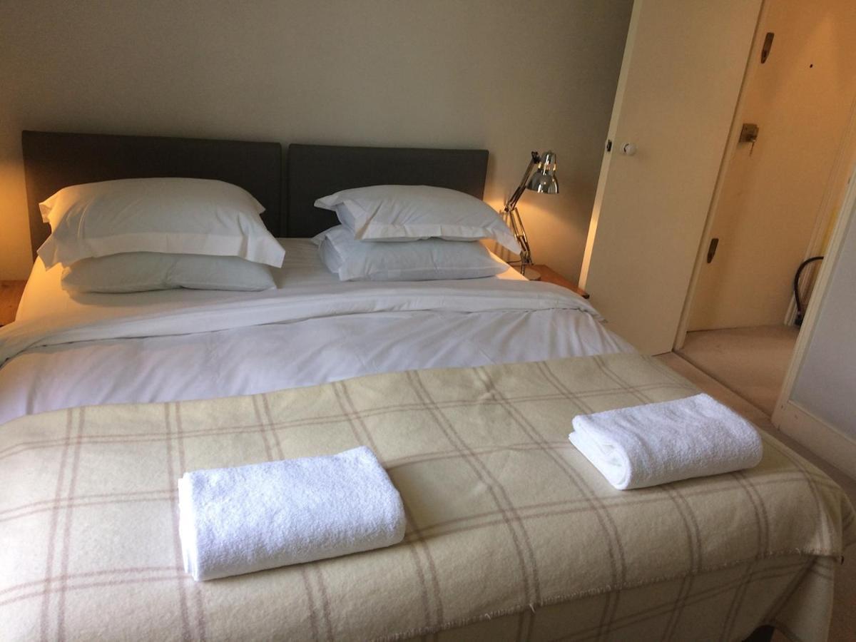 Notting Hill Charm -Sleeps 5 - Urban Retreat Apartment London Bagian luar foto