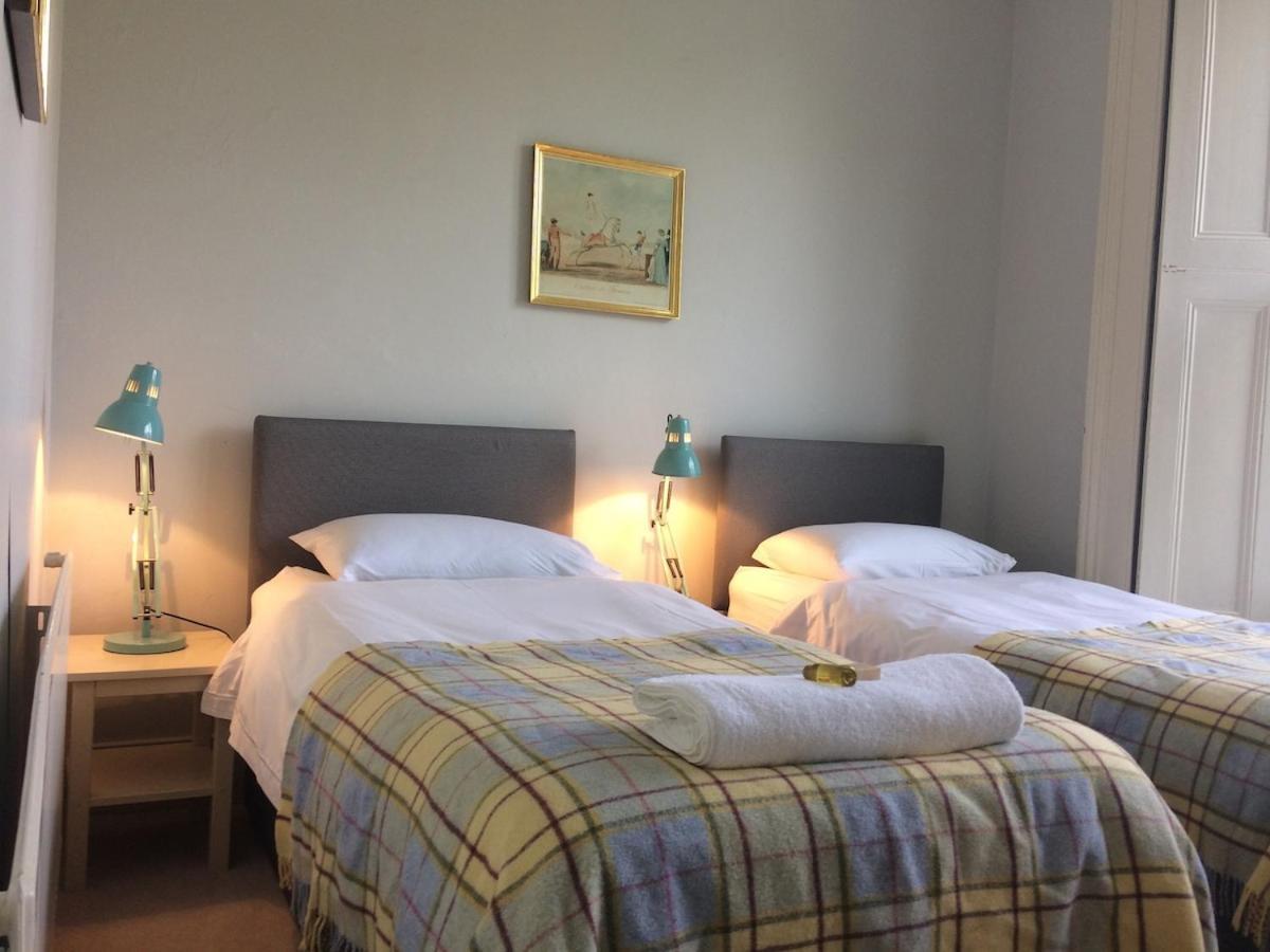 Notting Hill Charm -Sleeps 5 - Urban Retreat Apartment London Bagian luar foto