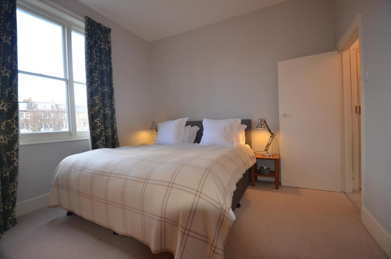 Notting Hill Charm -Sleeps 5 - Urban Retreat Apartment London Bagian luar foto